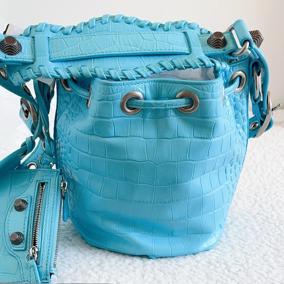 Authentic Balenciaga women's  Le Cagole Xs Bucket Bag Crocodile Embossed - Picture 4 of 16